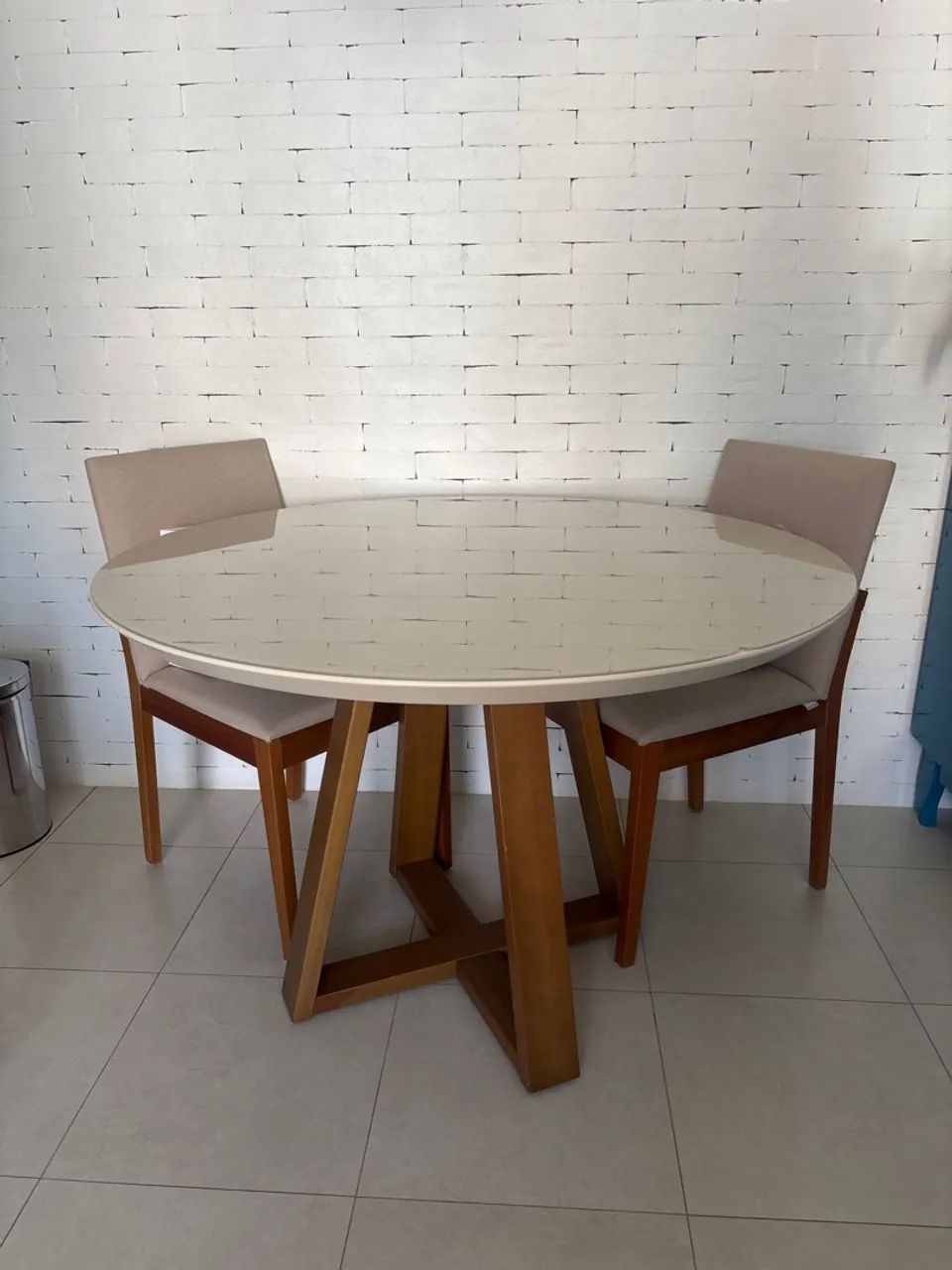 MESA BENNET REDONDA 1,15M C/VDO OFFWHITE/NATURAL