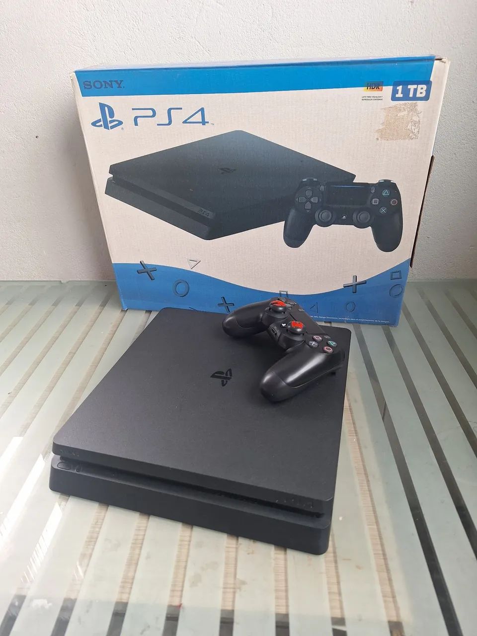 PlayStation 4 slim 1 tera 