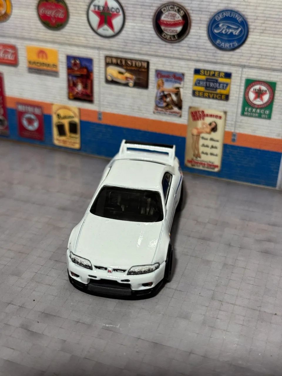 Nissan Skyline GT-R R33 Hot Wheels - Foto 4