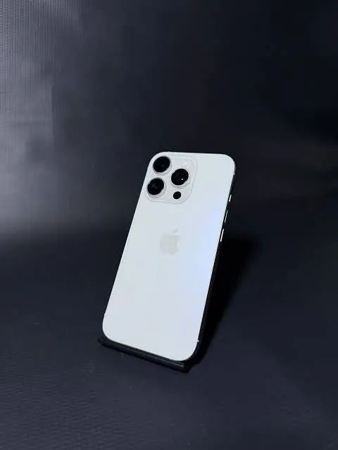 iPhone 16 pro - 128 Gb 92 de bateria - Foto 2