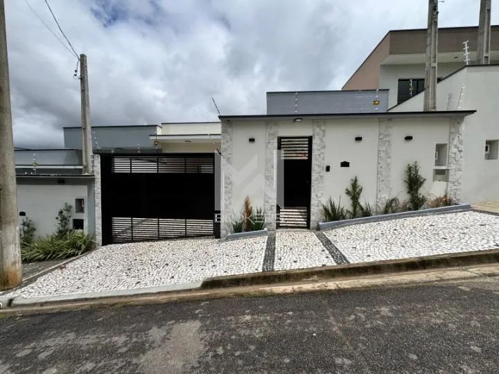 Casa térrea e nova à venda no Jardim das Videiras em Vinhedo/SP
