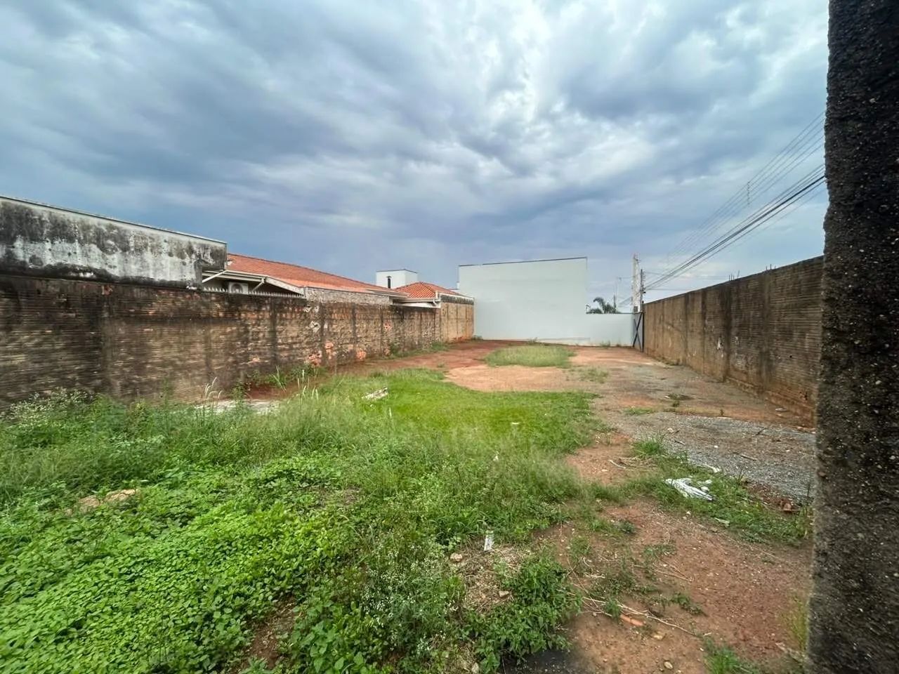 Terreno 366 m² Condomínio Egisto Ragazzo