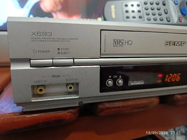 Vídeo Cassete SEMP (5 cabeças, com controle, mono) - Foto 3