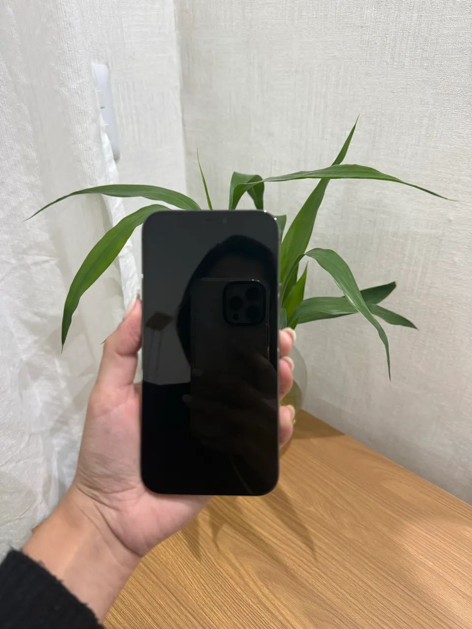 iPhone 12 pro - 128gb - grafite - semi novo - Celulares e