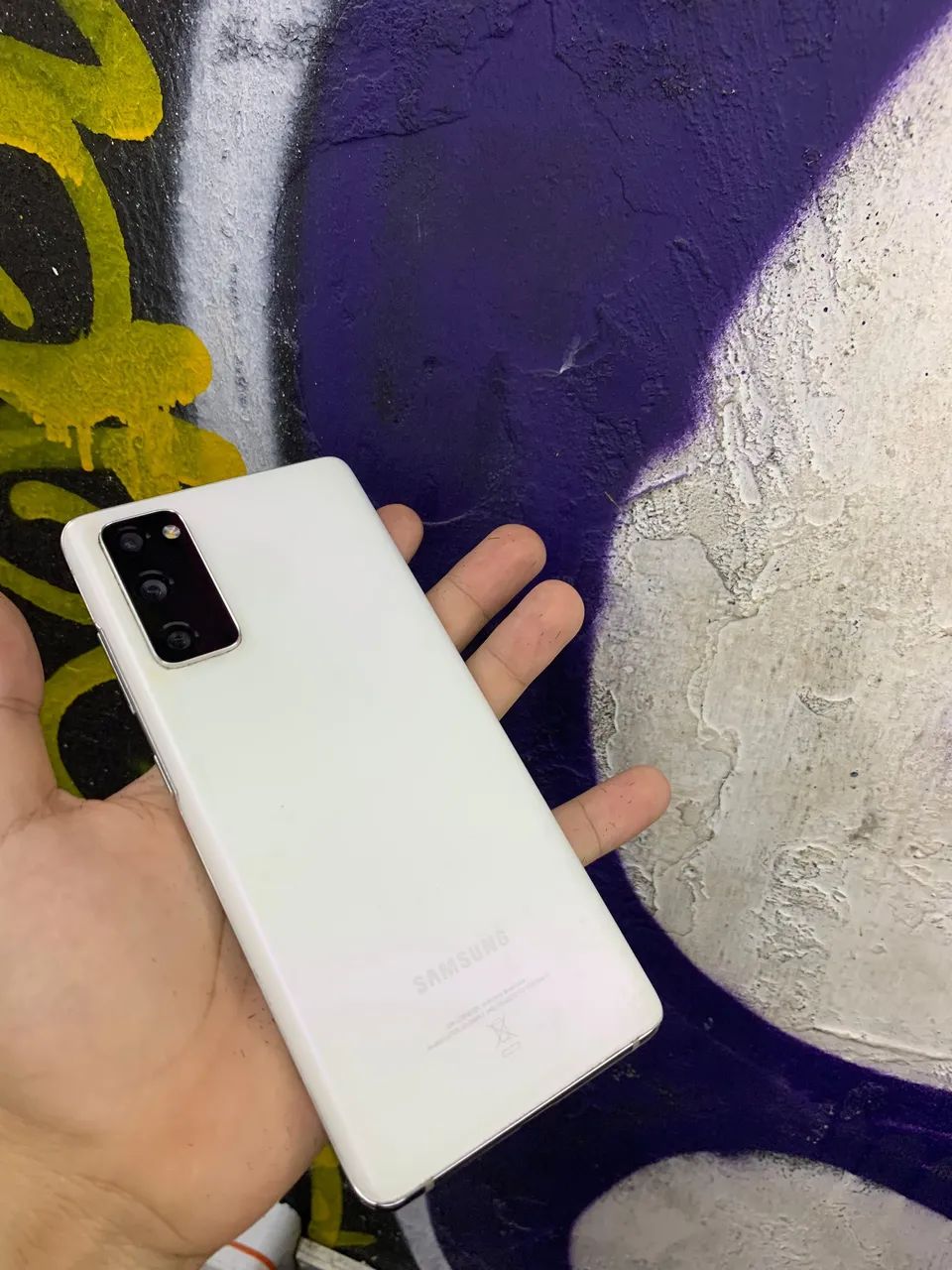 Vendo ou troco s20 Fe 5g - Foto 2
