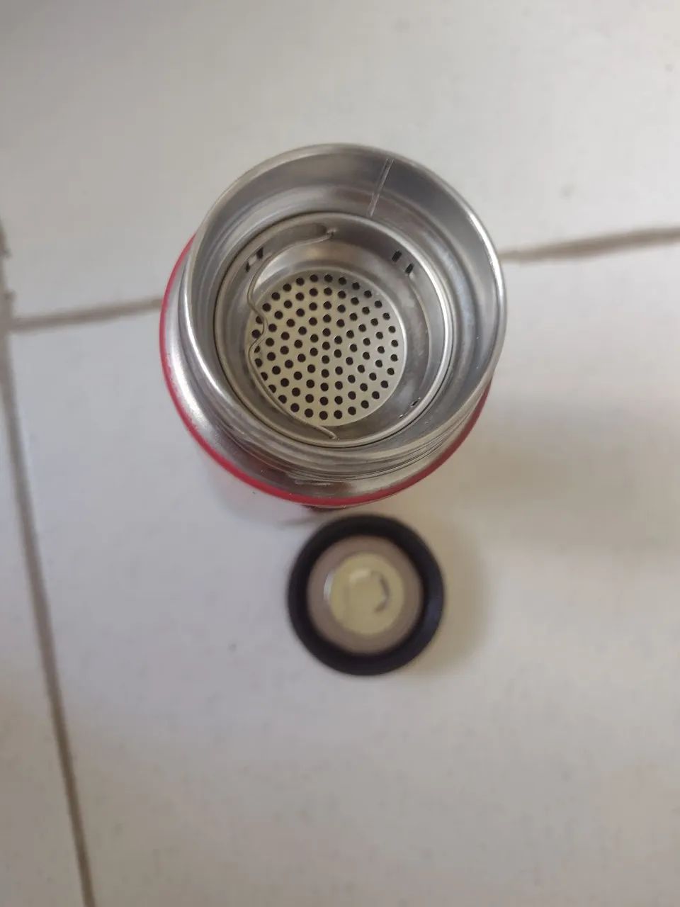 Garrafa térmica vermelha - Foto 3