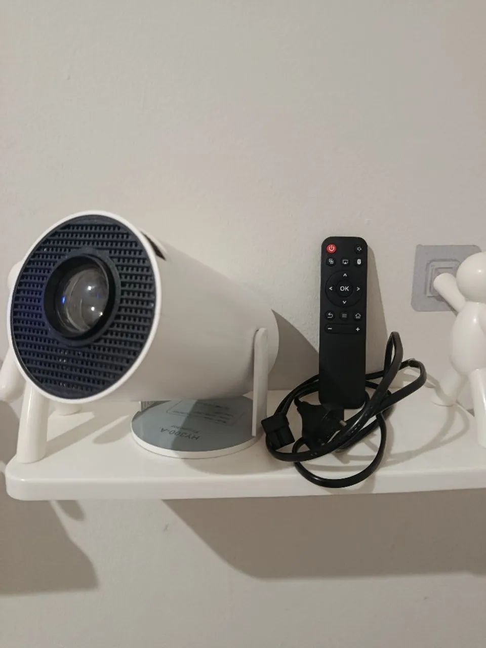 Projetor - Modelo HY300