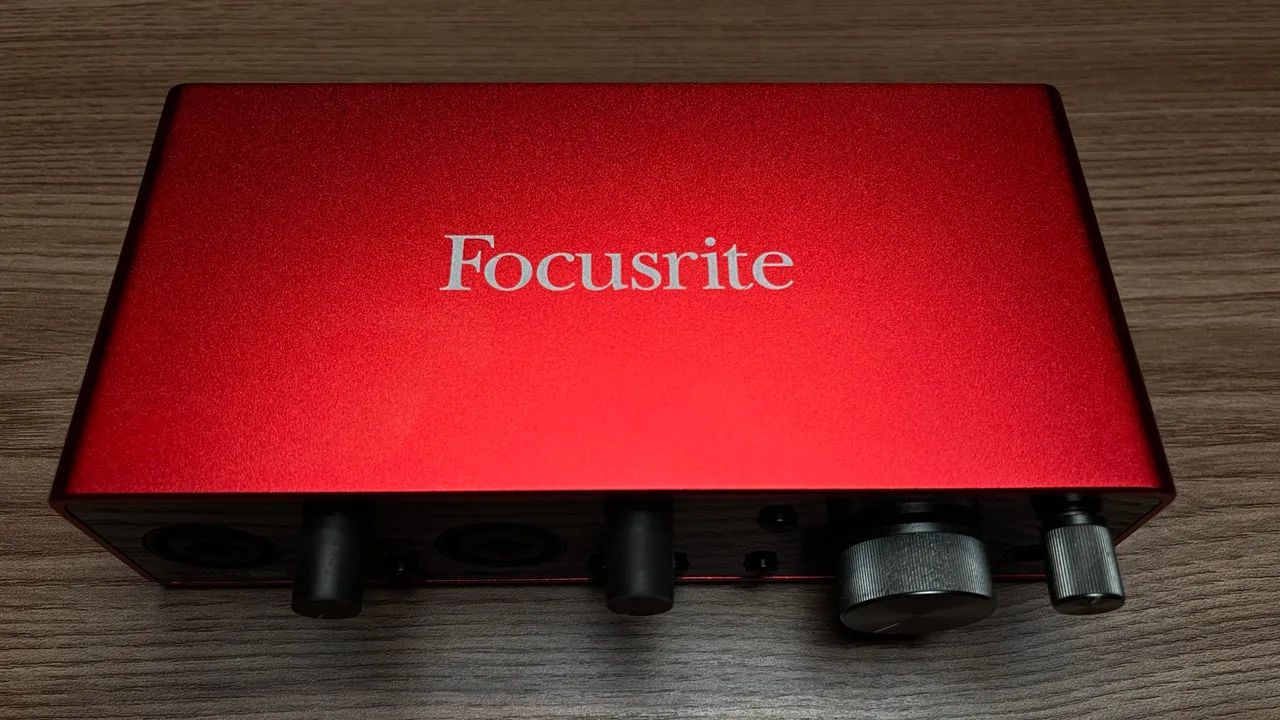 Interface Focusrite 2i2  - Foto 2