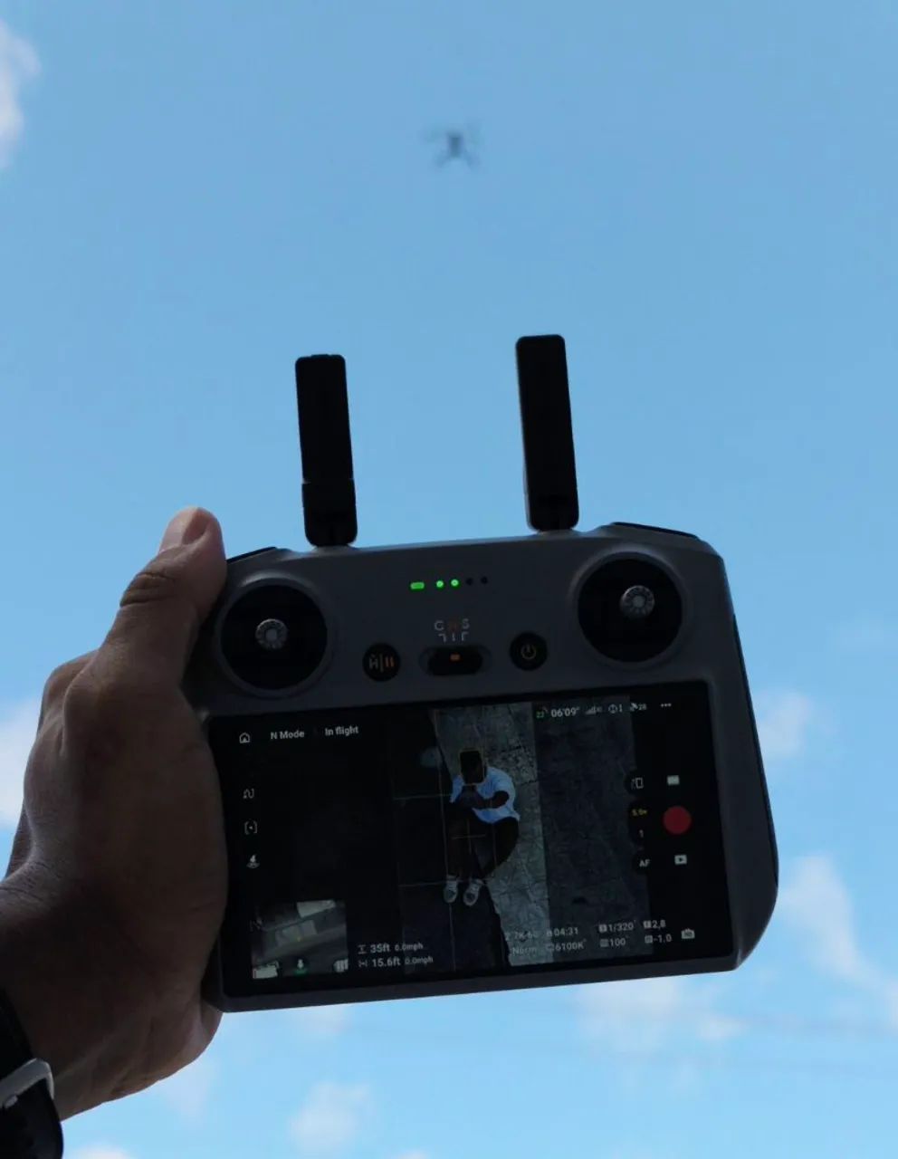 DJI AIR 3S  - Foto 2
