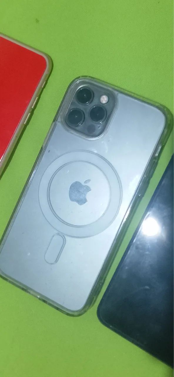 Troco 12 pro pelo 12 Pro Max