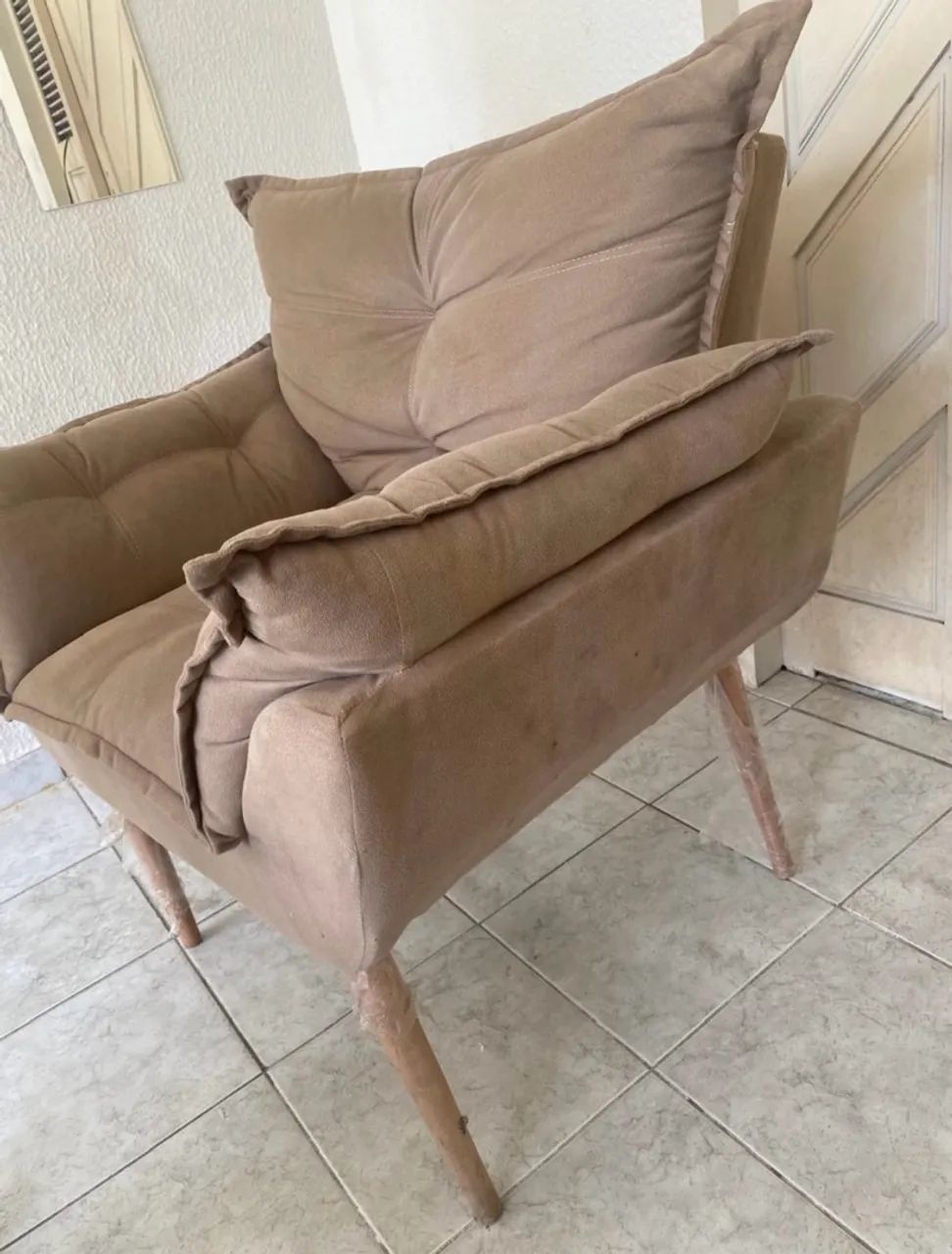 Cadeira para sala ou salão 