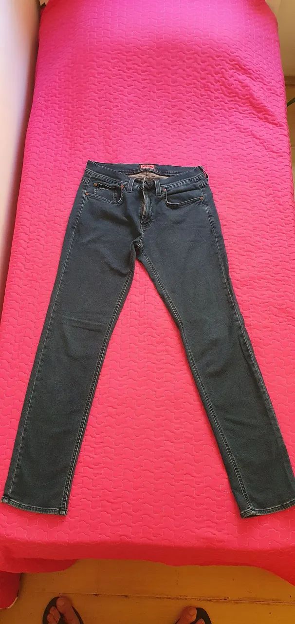 Calça jeans Broksgold e Camisa Adidas