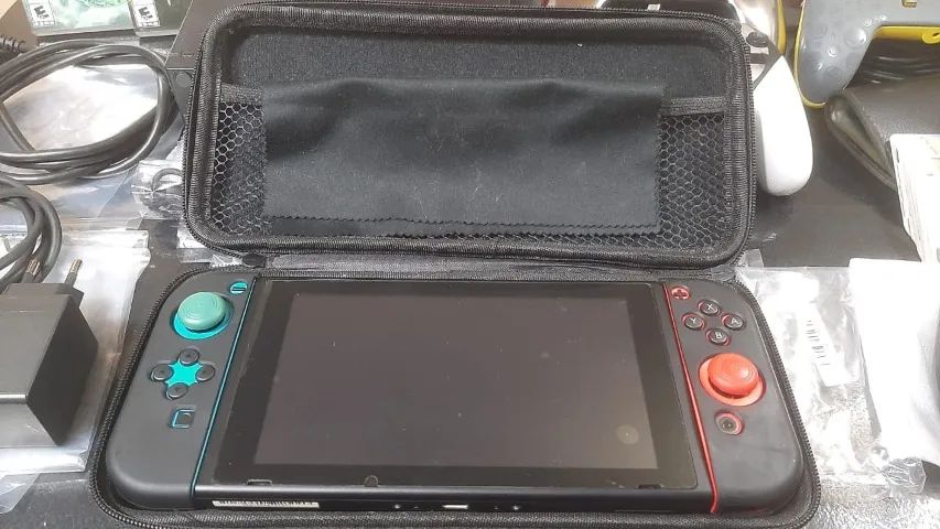 Nintendo Switch - Caixa e acessórios originais - Foto 2