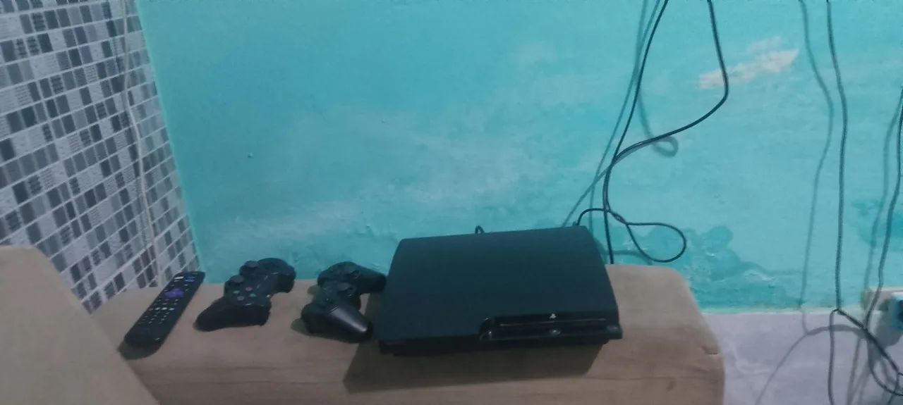 PlayStation 3 desbloqueado slim - Foto 2