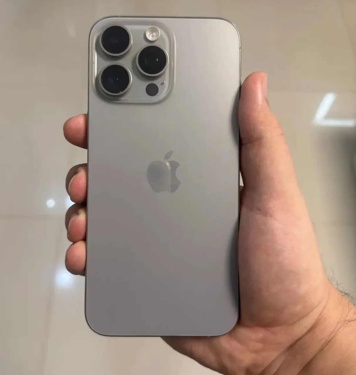 iPhone 15 - Foto 2