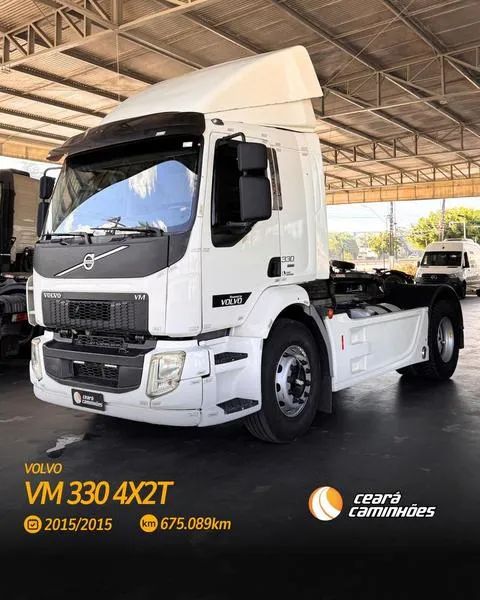 VOLVO VM 330 4X2T 2015