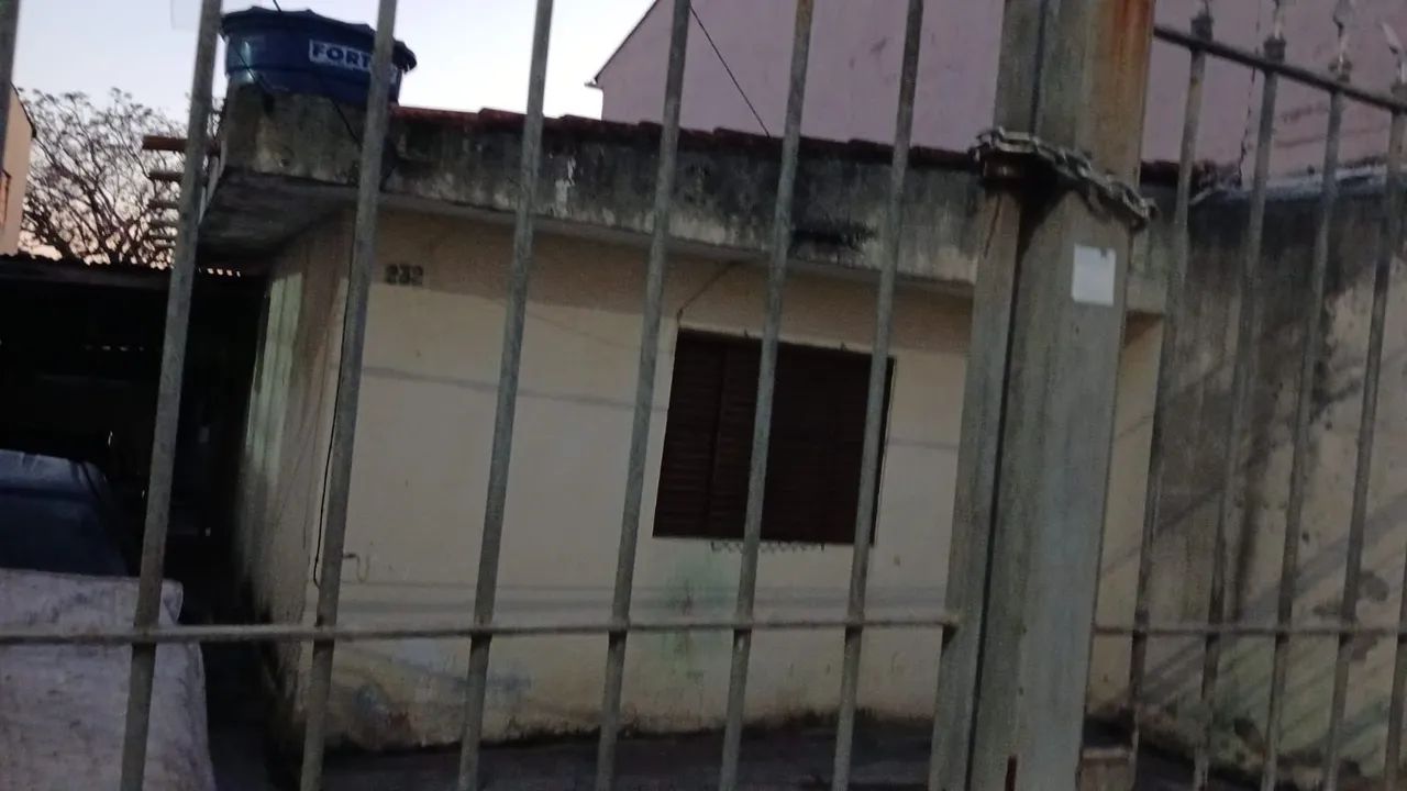Terreno com casa antiga - Foto 4
