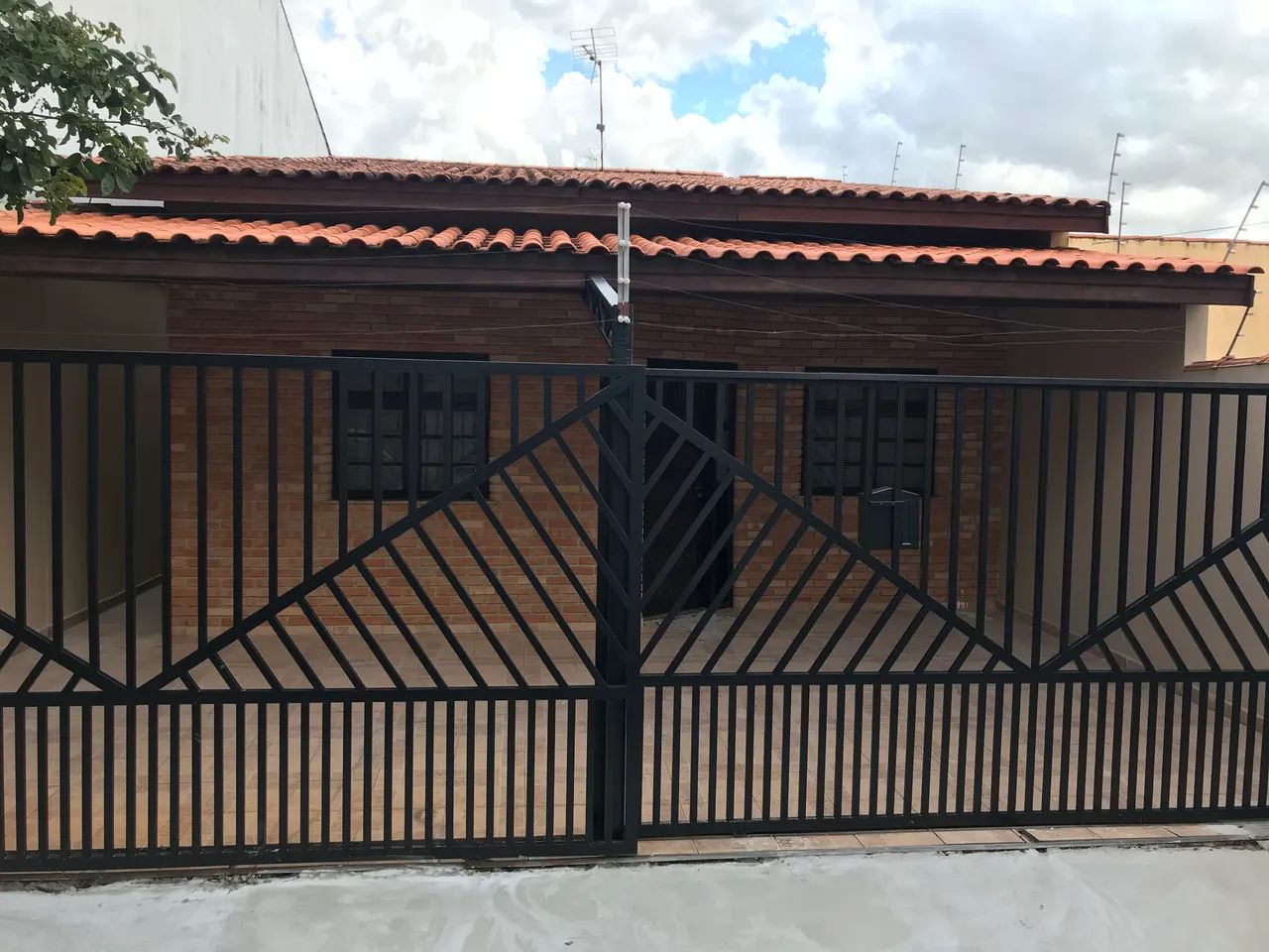 WANEL VILLE lV EXCELENTE CASA E LOCALIZAÇÃO 