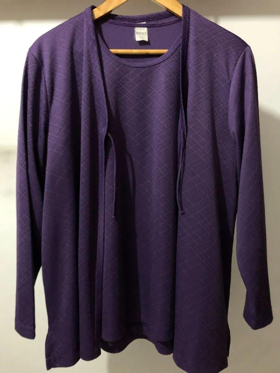 Conjunto Usado Roxo Escuro Plus Size Blusa e Casaco Moda Feminina - Foto 2