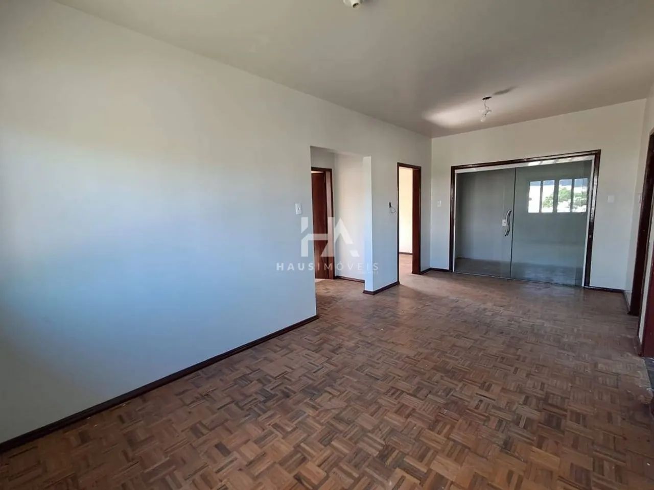 Apartamento para alugar no Centro com 65 m² e 3 dormitórios/quartos disponíveis. - Foto 4