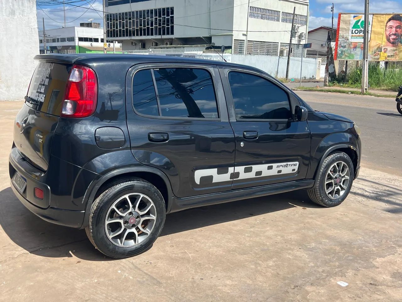 Fiat Uno Sporting 1.4 EVO Fire Flex 8V 4P 2012 - Foto 4