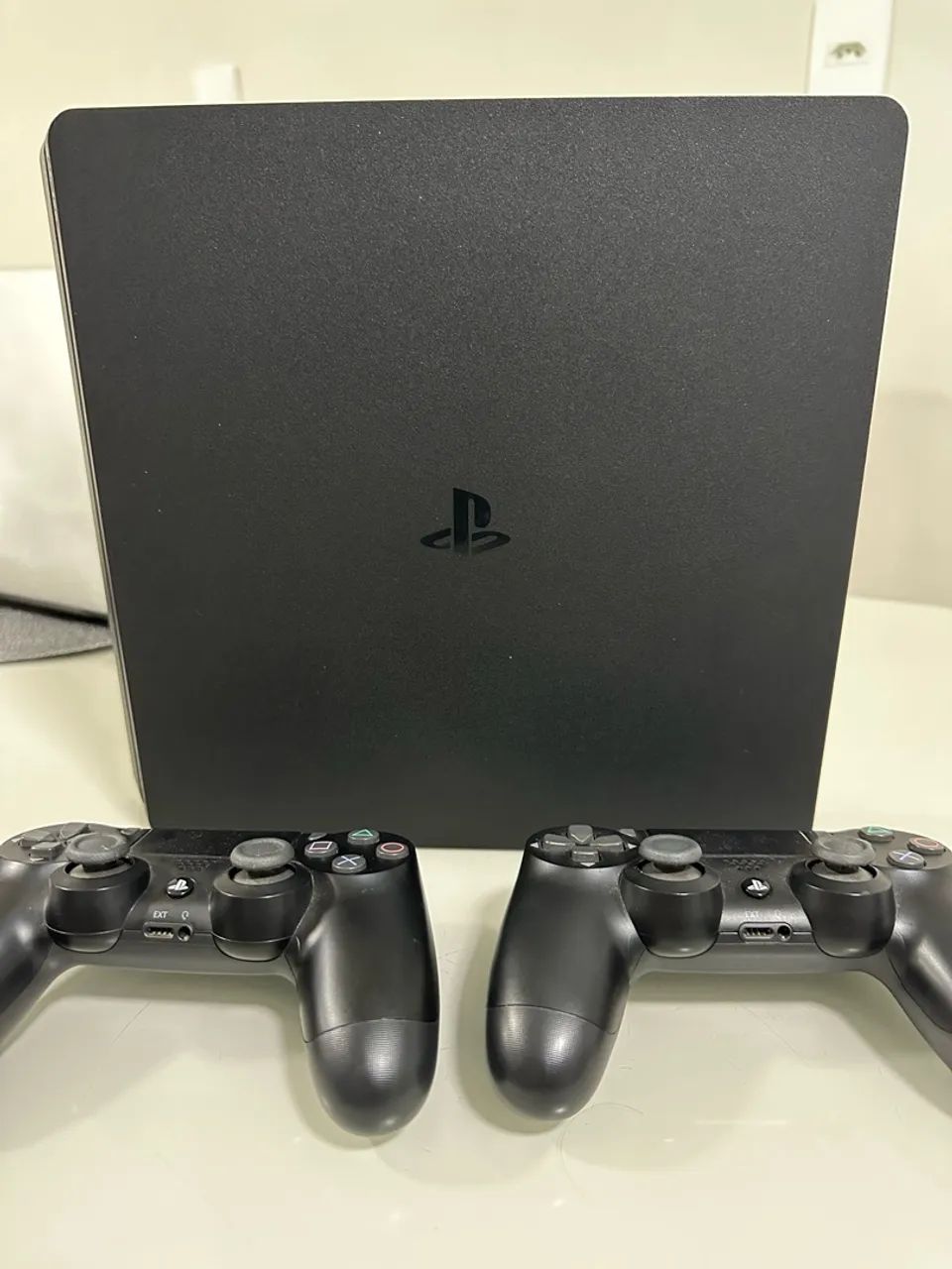 PS4 Slim 1TB - Foto 3