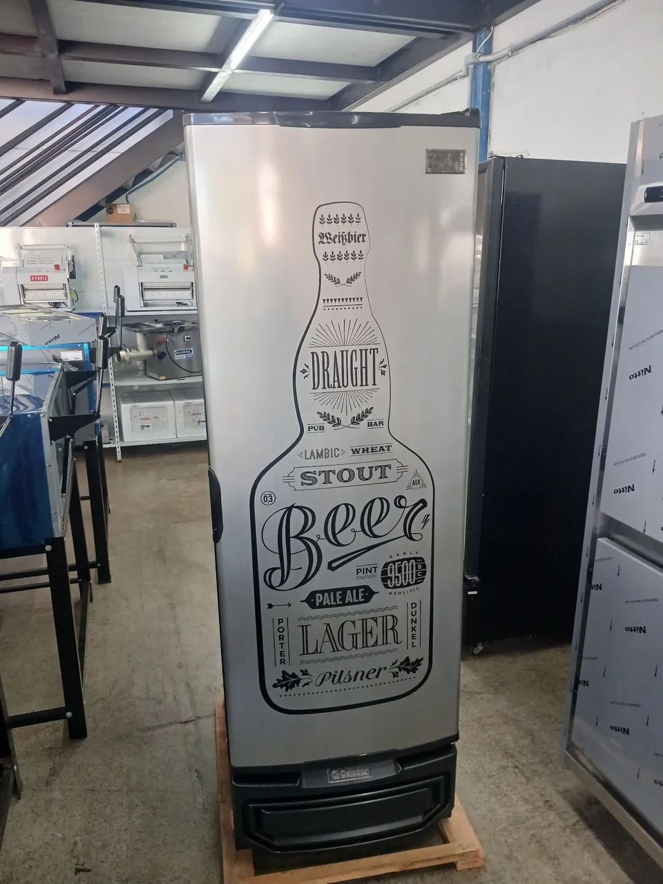 Cervejeira Vertical 1 Porta 578L GCB-57 Gelopar 