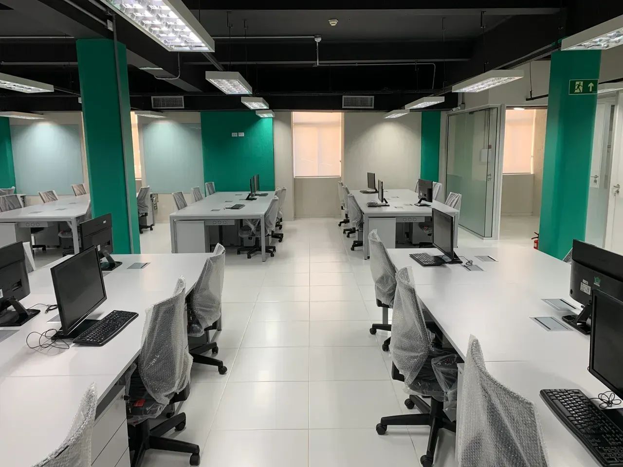 Sala pronta 390m no Recife Antigo