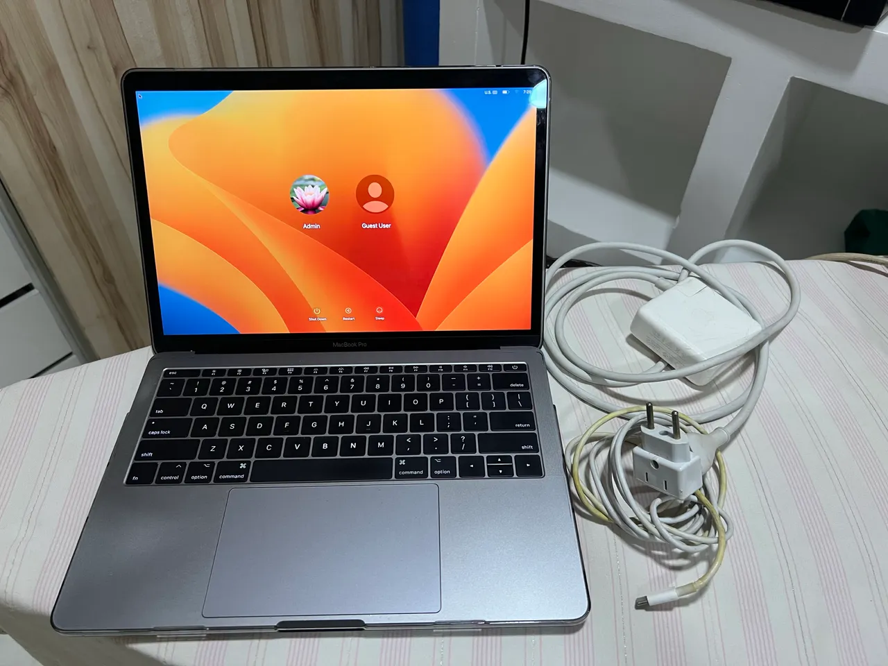MacBook Air M1 2020 | 8GB Ram | Apple M1 | 512GB SSD - Loja física