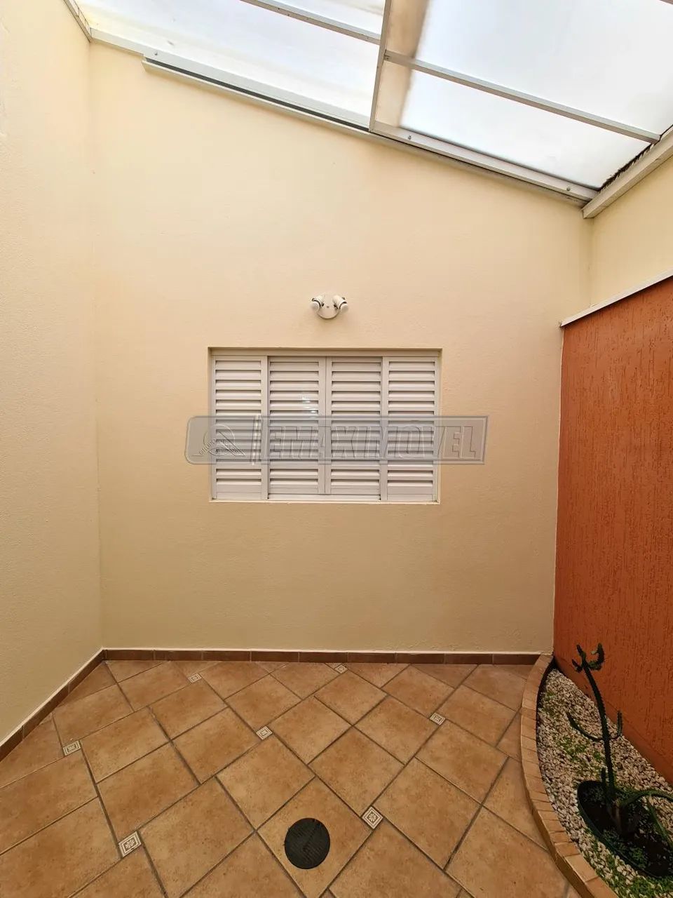 Casa térrea com 3 quartos sendo 1 suíte no Condomínio Vila Inglesa - Foto 5