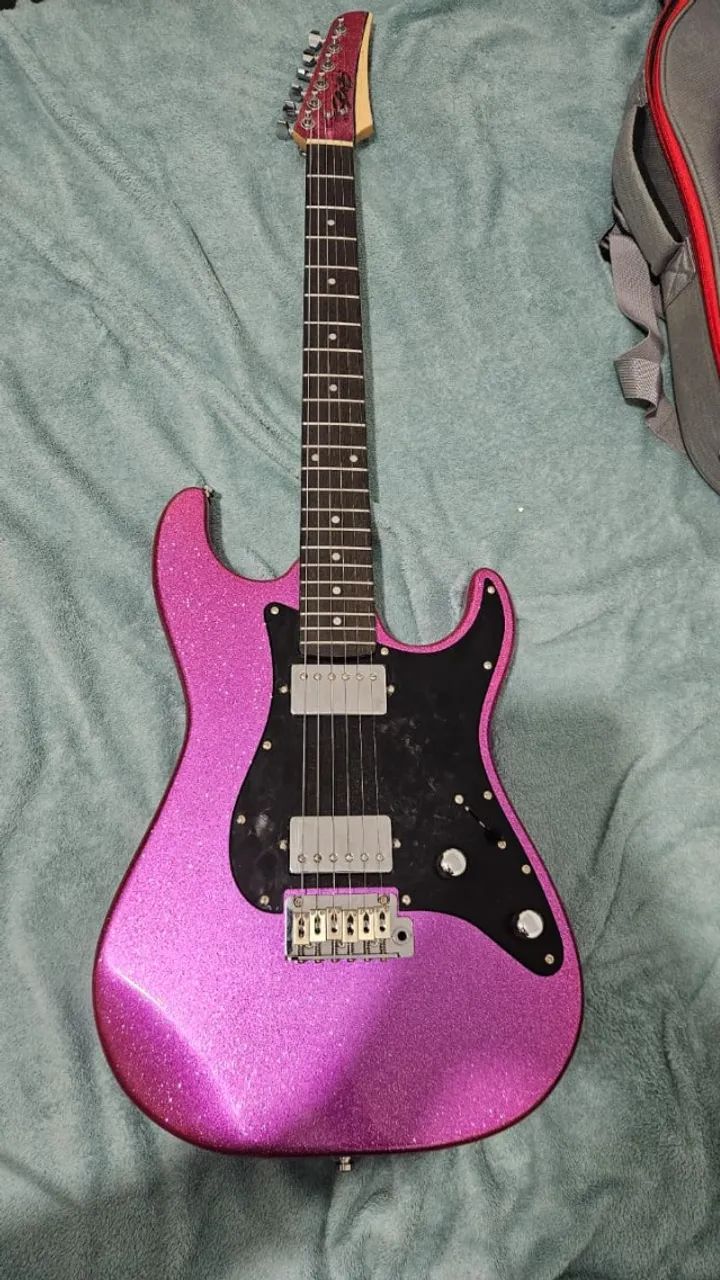 Guitarra Seizi Katana Venom HH - Purple Sparkle - Instrumentos