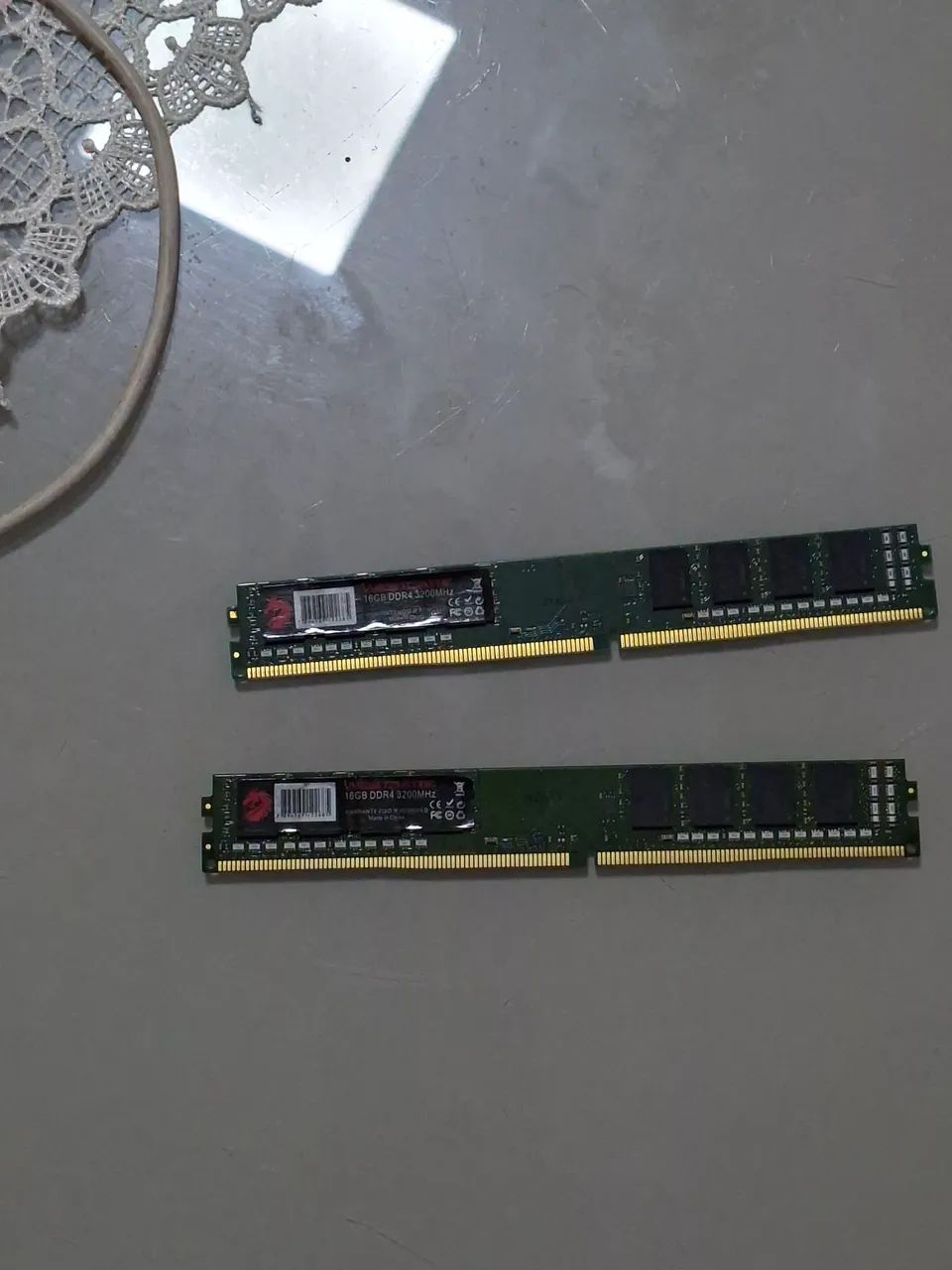 2 pentes de memória ram 16gb 3200hz