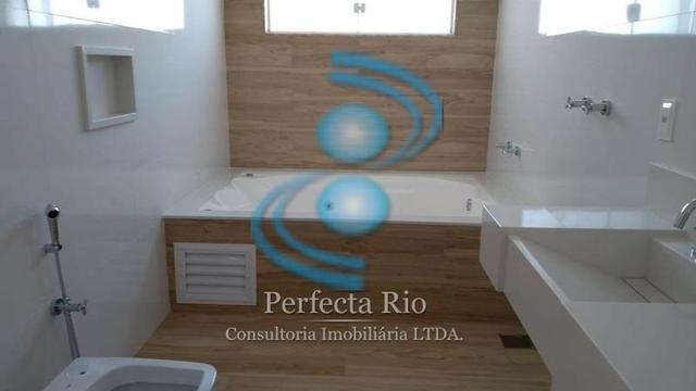Linda casa, 3 suítes, segurança 24h, closet e bancada em nanoglass - Foto 3