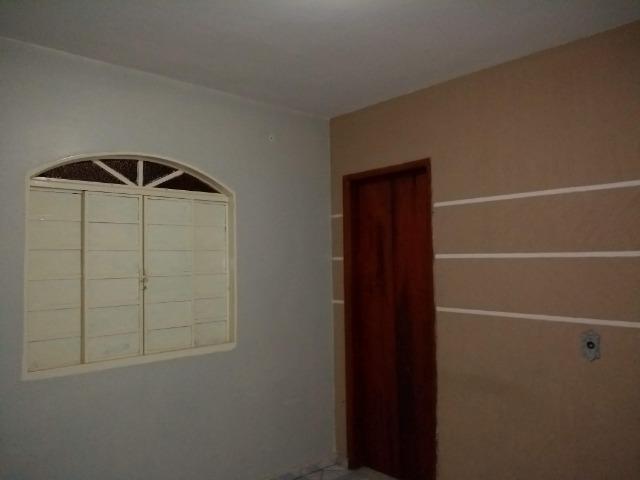 Vendo Linda Casa mais Uma Loja no Mestre D'armas Modulo 3, Próximo a Escola Pompílio - Foto 5