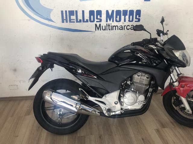 Honda cb 300 2011 aceito moto Fin 48 x aceito cartão até 12 x 1.6% ao mês - Foto 3