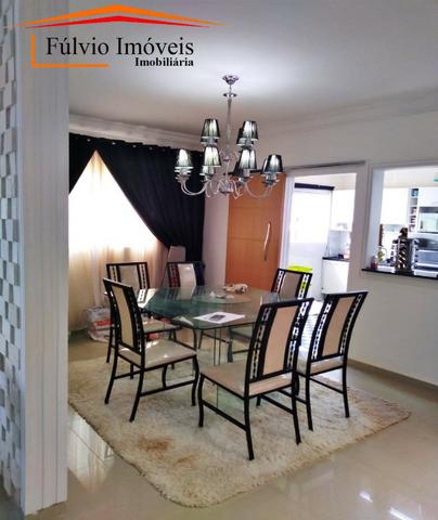 Imperdível! Alto padrão, suítes master, churrasqueira com forno e paissagismo - Foto 5