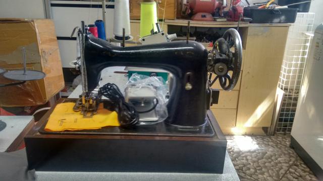 Maquina de costura - Foto 3
