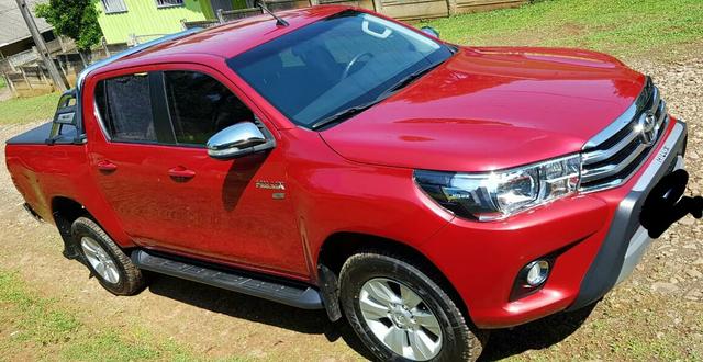 Hilux SRV 2017 automática flex 4X2 - Foto 4