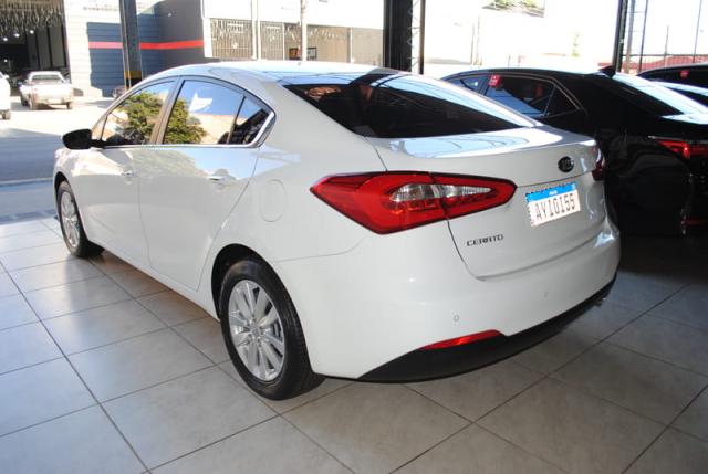 KIA CERATO FF SX3 ATNB 2015 - Foto 4