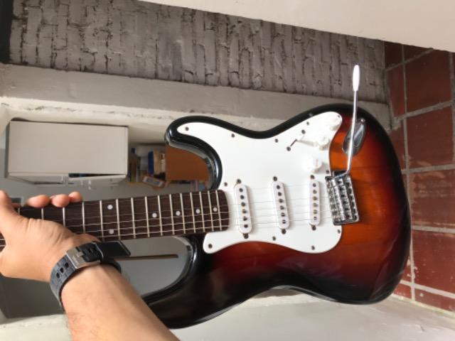 Guitarra Fender squier