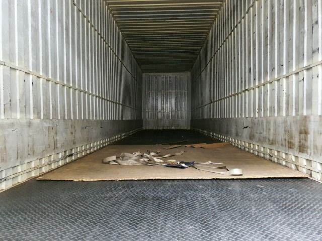 Carreta bitrem bau linshalm ano 2015 com 210m3 medidas 12.90m x 3.08m x 2.60 - Foto 4