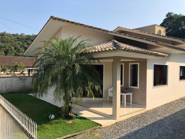 Casa para Alugar, 80,00m² àrea privativa - 1 suíte + 2 quartos - Tifa Martins