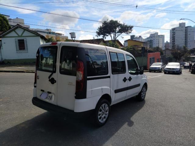 Fiat Doblò Attractive 1.4 8V (Flex) - Foto 4