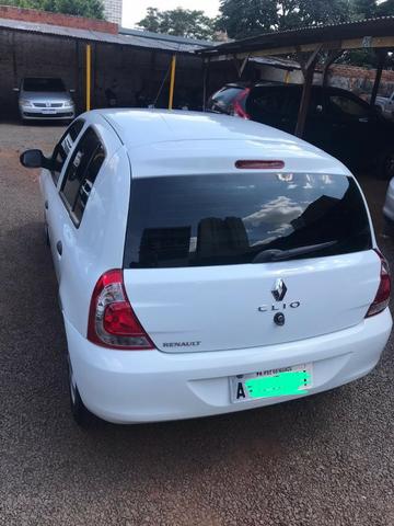 Renault Clio Expression 1.0 16V (Flex) 2014 - Foto 2