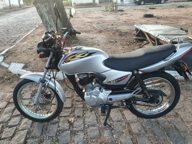 TITAN 125 ANO 2000 PARTIDA ELÉTRICA