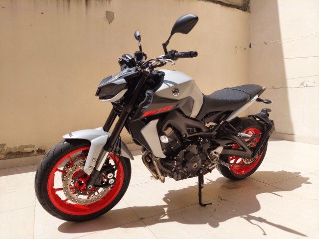 YAMAHA MT 09 2021
