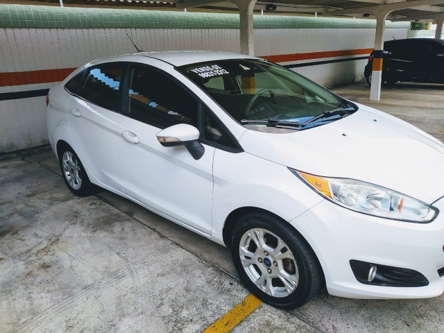 FIESTA SEDAN 2015