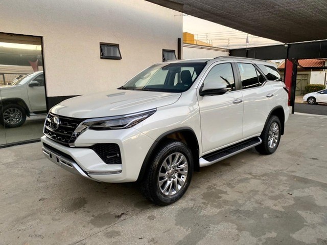 TOYOTA HILUX SW4 SRX 4X4 2.8 TDI 16V 7L PRONTA ENTREGA