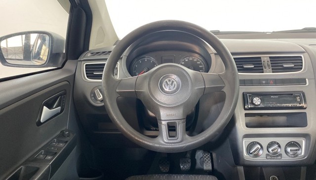126975 - Volkswagen Fox 2014 Com Garantia - Foto 15