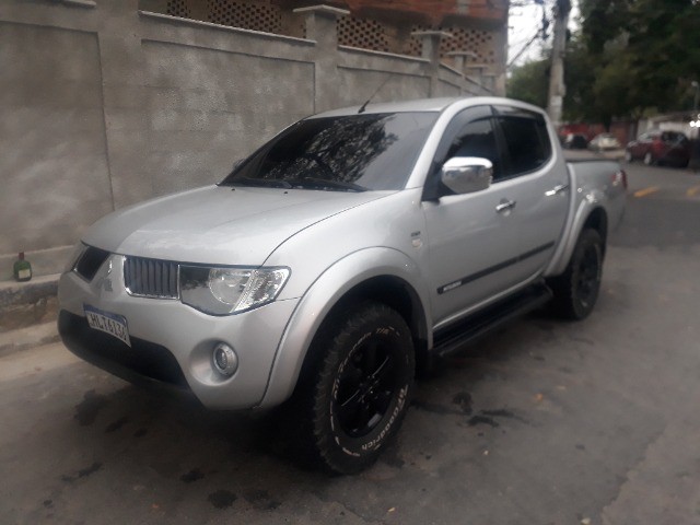 LINDA MITSUBISHI L200 TRITON